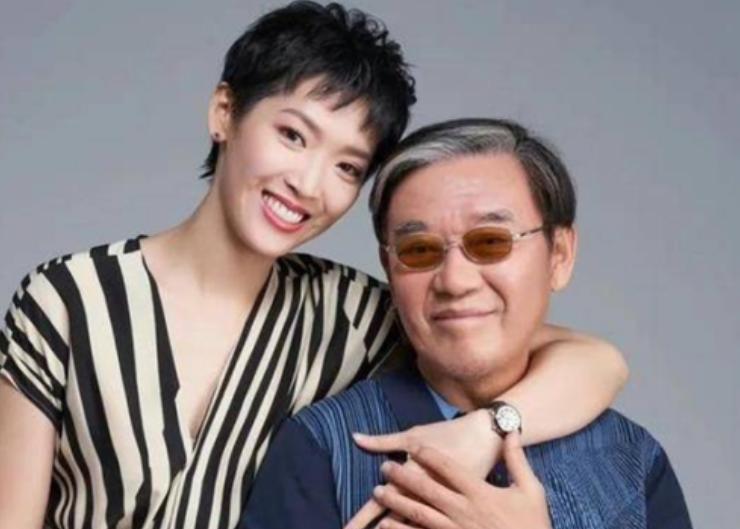 李立群成名后，父亲试探性的对他说：“其实在河南老家，你还有一个同父异母的哥哥，现