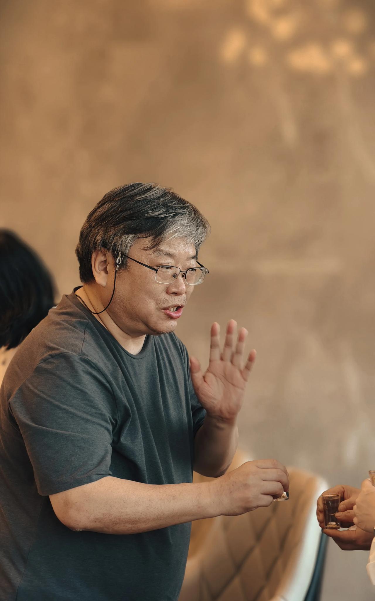 今天教授师妹转三联蒋雨融报道时所说的这几句话，颇得我心：
“整个过程中蒋雨融表现