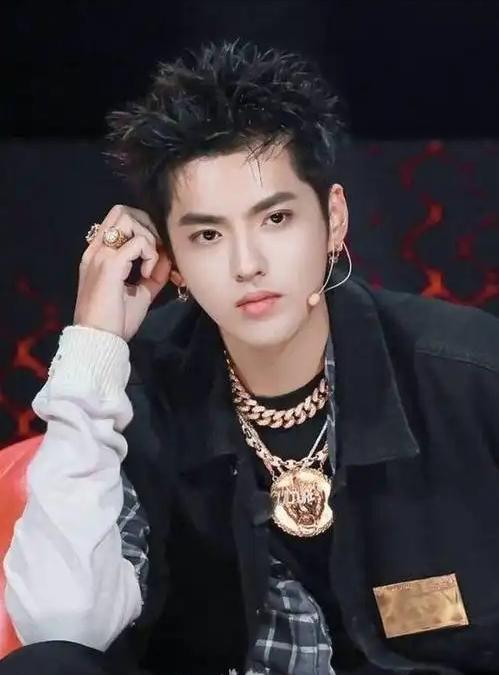 你认为吴亦凡还能出来吗？
就这么说吧，等他出来颜值粉怕是要没了，要知道吴亦凡在此