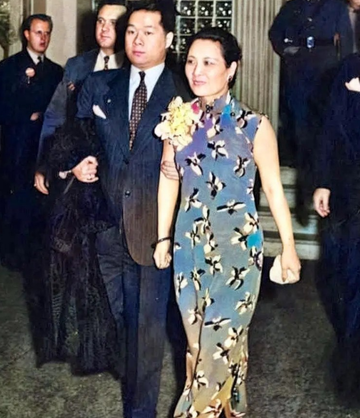 西安事变爆发后，周恩来和宋美龄进行了晤谈，双方言词犀利，周恩来力挫宋美龄之嚣张气
