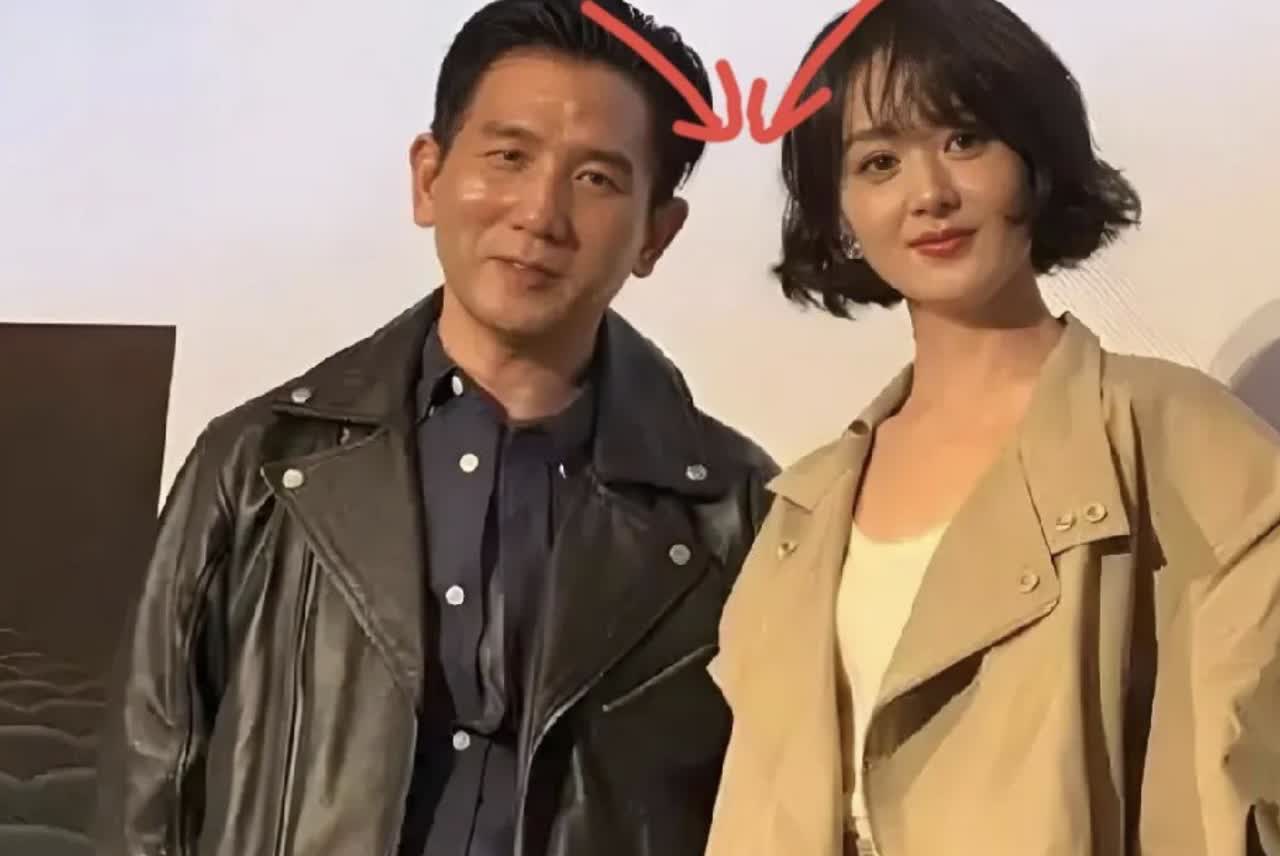 不得不说，赵丽颖眼光越来越好了

这个人比冯绍峰强太多

不说别的地方，