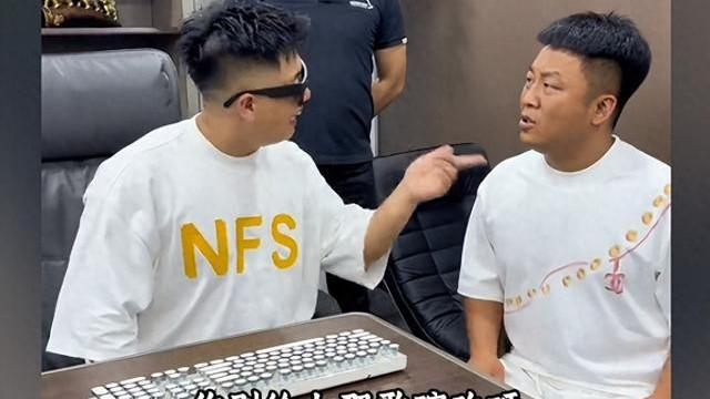 爽了！杨坤改编红歌惹众怒后，四川芬达发作品暗讽：瞎改歌会出事