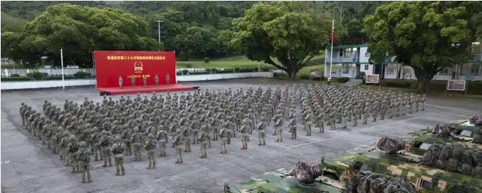 中国为何不急于收复台湾











中国不急于收复台湾，反而重视南海问