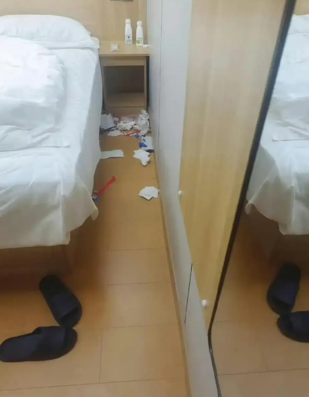 没素质的人别住酒店行吗 ​
