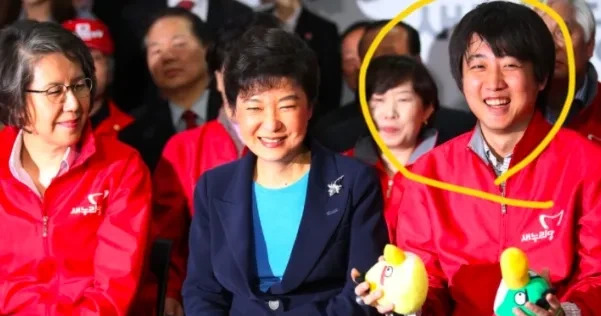 政治圈大瓜：李俊锡的真面目











---










