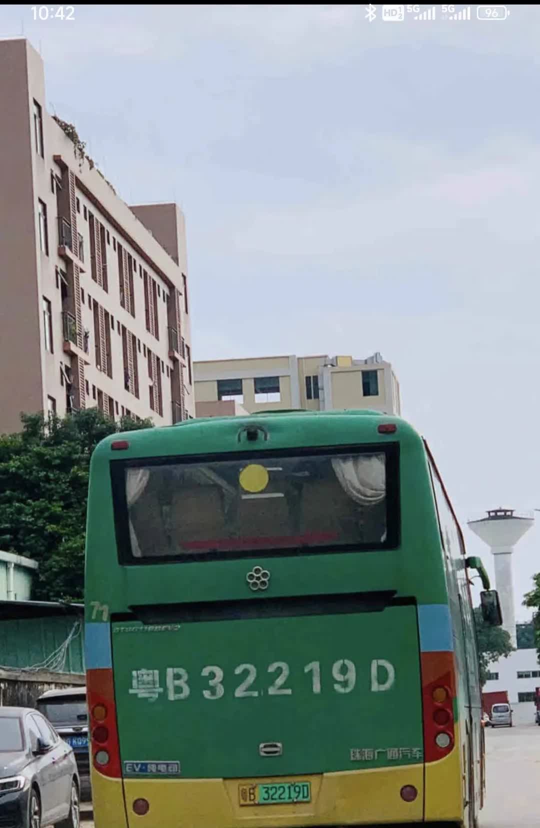 董明珠还真是一言九鼎，说做车就做车，不做家用车，专做新能源工程车，在大街上，看到