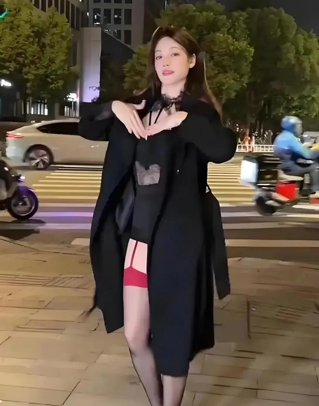 #吴柳芳首次披露直播跳舞原因# 前世界冠军非奥运冠军的吴柳芳谈到自己为何做“网红