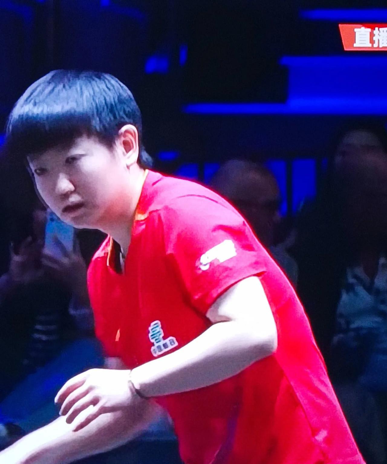 孙颖莎4:1战胜伊藤美诚，晋级女单4强。
从青少年开始，孙颖莎与伊藤美诚交手18