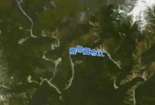 雅鲁藏布江是一个很有意思的名字，你想到，一条河的名字里都是我博大精深的中华文化！