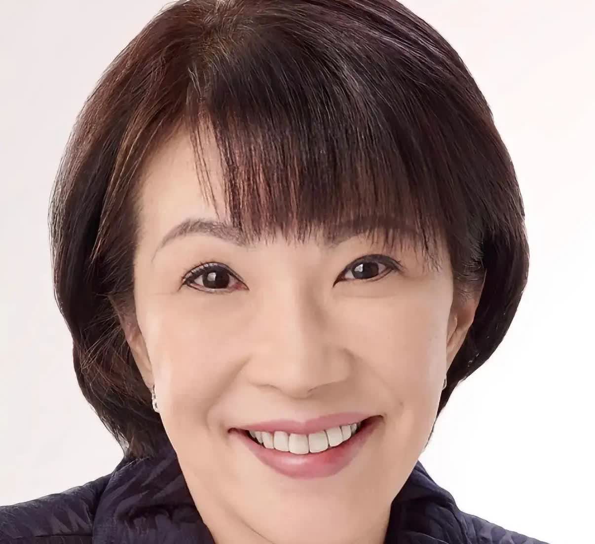 日本🇯🇵首相要换女当家的？
       这个女人叫高市早苗（有网友给她起