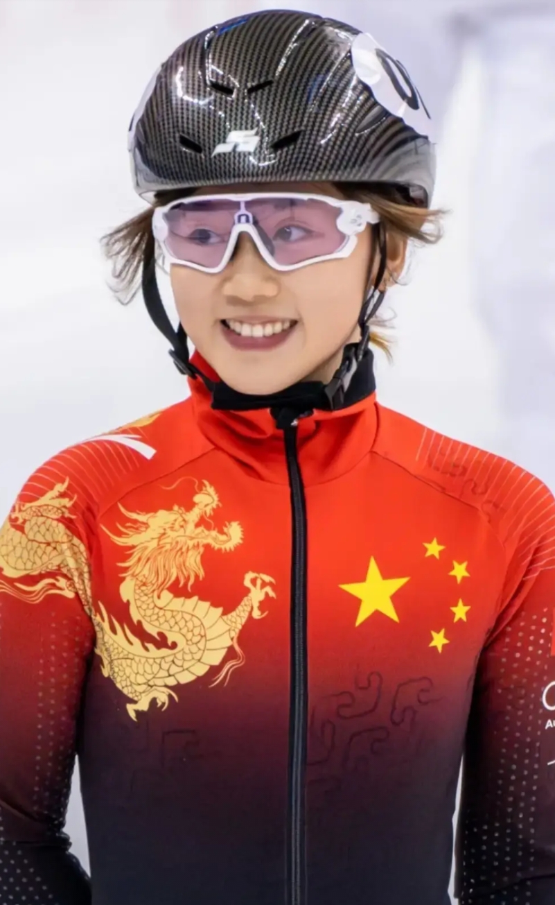 杨婧茹决赛为什么不用“兔子战术”？
杨婧茹很幸运的进入了最后米兰冬奥会女子短道速