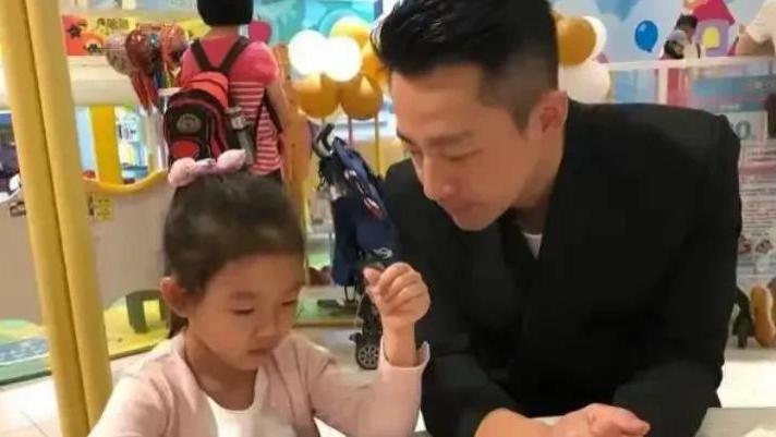 后妈难做小玥儿姐弟被“网暴”，贾永婕持续输出，具俊晔进退两难