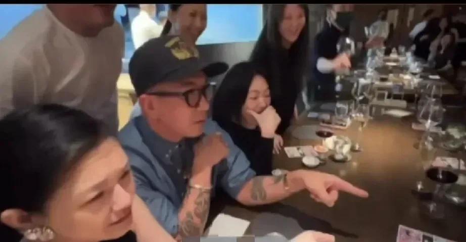 每次与具在一起．她都好娇小好娇气，好依靠。可是，能说吗？体弱之女，真不能嫁多年老
