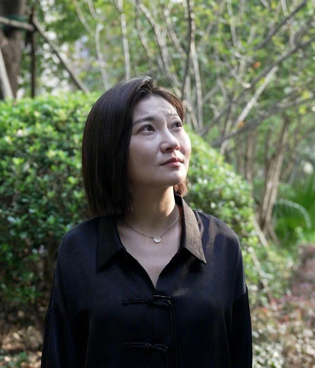 为什么说王暖暖是可怜之人必有可恨之处？
不查不知道
一查不敢看，王暖暖和这个俞晓