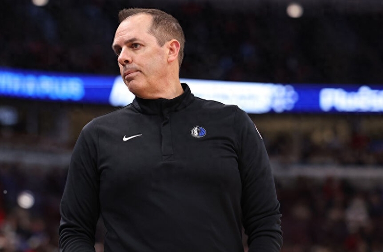 NBA常规赛继续进行，芝加哥公牛125-107达拉斯独行侠。
本场比赛，独行侠主