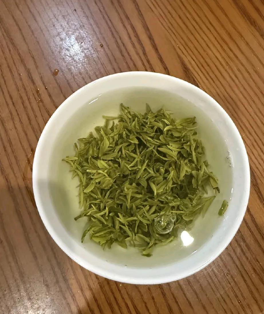 当茶叶代替了奶茶，或许青春已经渐行渐远了。#茶生活#