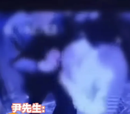 从一则短视频得知，湖南有一位公职人员与一名女子多次开房。事情败露后，居然还和女子