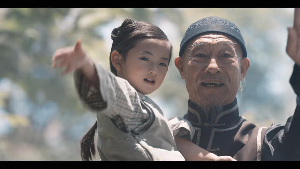 灼灼韶华 高能：闺蜜变身大明星，职场 “mean” 柜姐也来搅局！