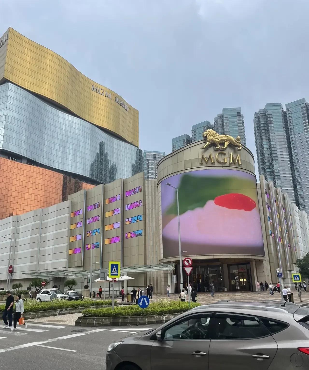 三哥在澳门娱乐场装神棍（1）
还有个未遂的代打，那哥们是深圳的。我在北京开工作室