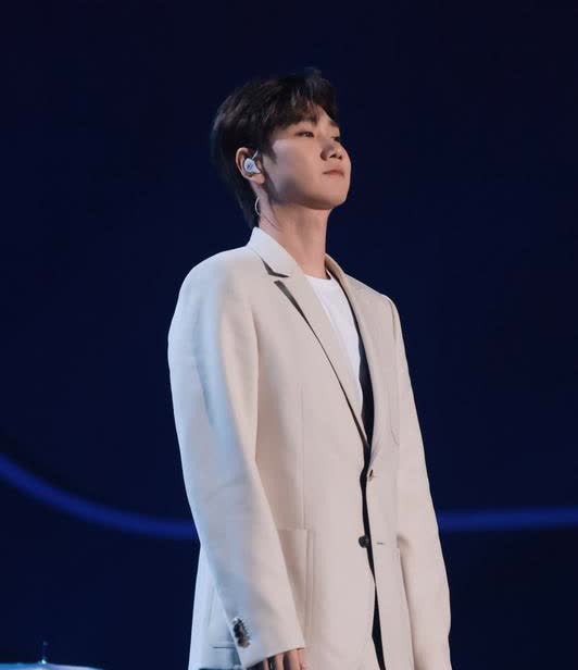 我咋有种强烈预感，汪苏泷恐怕是张碧晨这辈子能碰到的超优质异性朋友了。

就说