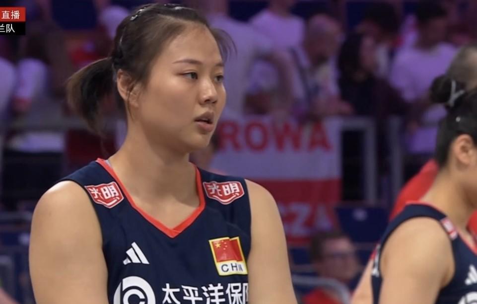 正在直播中国女排VS波兰女排（1/4决赛），赵勇指导派出全主力出战，硬碰硬！中国