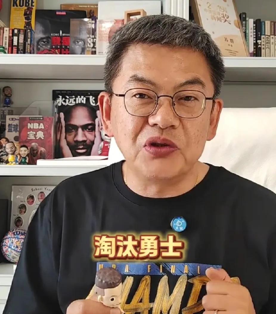 你认同吗？苏群谈火勇大战：
“勇士队今天与灰熊队又是战到昏天暗地，跟上一场打快船