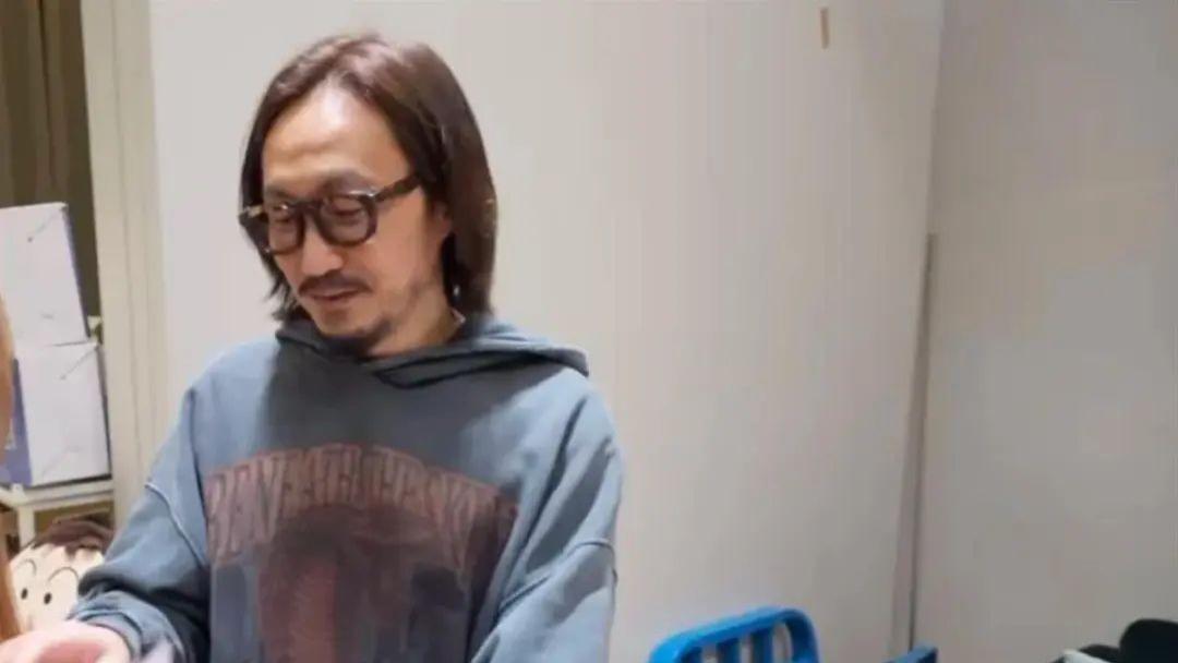 知名男歌手，突然宣布复出！