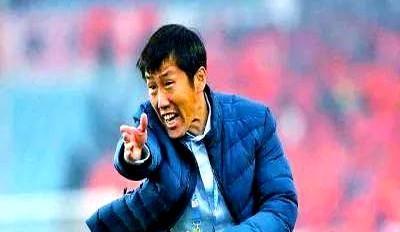 有媒体质疑，如果本届世预赛的主教练是高洪波，国足或许会获得不错的成绩。
诚然，高
