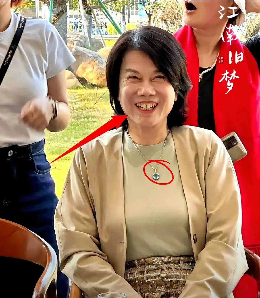 一夜之间

董明珠的支持者和反对者都沉默了

董明珠：格力的产品从未代工，所