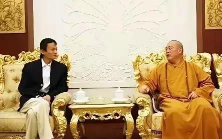 马老师这个人，非常喜欢和一些世外高人接触，这也许和他早年习武有关，记得以前曾经看
