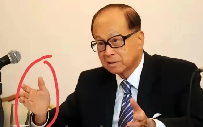 遗憾！这一次，互联网的力量并没有改变一个90多岁老人的“倔犟”！
       
