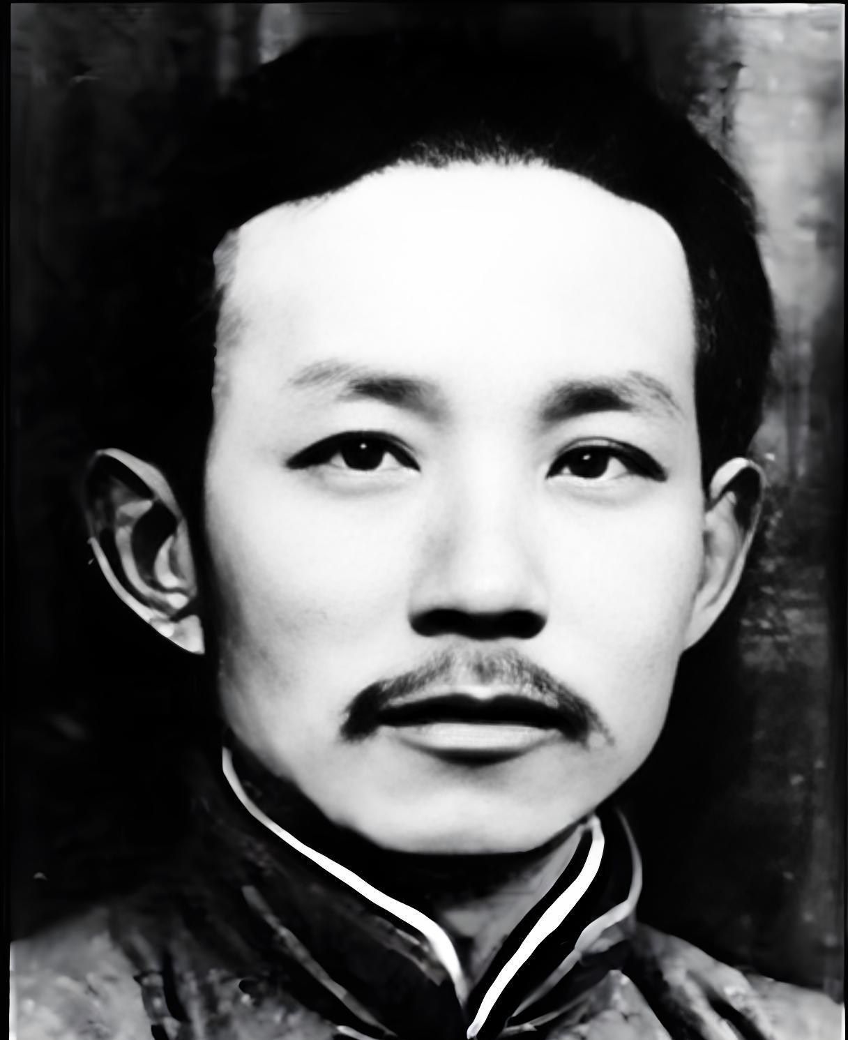 1943年，新四军的团长汤景延带着600多人叛变，甚至还打死了三名新四军的战士，