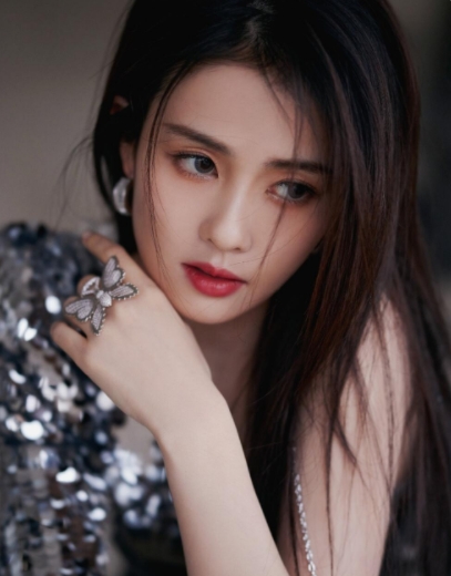 白鹿，今天你也是bling bling的小仙女哦～💖✨

