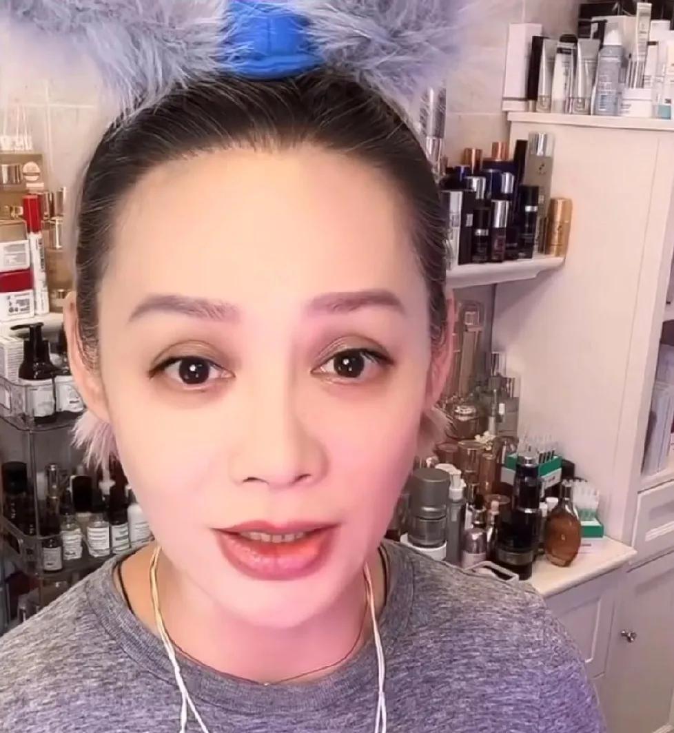 不得不说，宁静是真的太敢说了，主打的就是一个真实！
因为最近和汪峰在综艺节目里拉