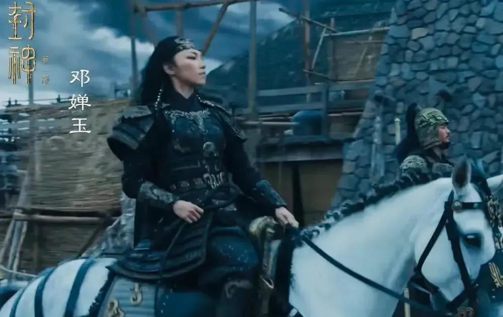 那茜这个事儿，其他的我不关心，我只想，演员的门槛真是低呀。
       高考这