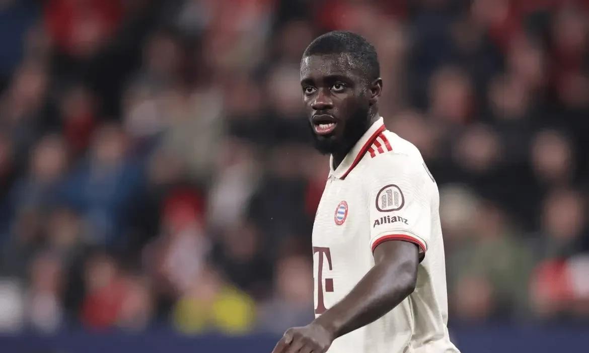 【队报：乌帕梅卡诺要求大幅加薪续约拜仁，谈判或拖延数月】
法国《队报》更新拜仁中