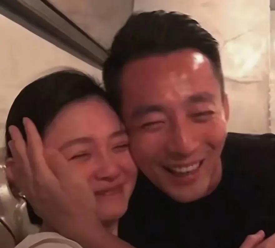 大S和王菲都是巨星，而且在爱情观上也完全相同，为什么结局却很不一样呢？
两位女星