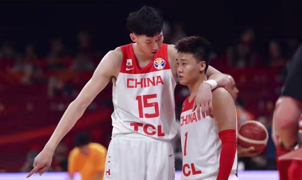 CBA一内一外看似两个病秧了，真比赛，绝对同位置佼佼者
不祥述大家也已猜出来了，