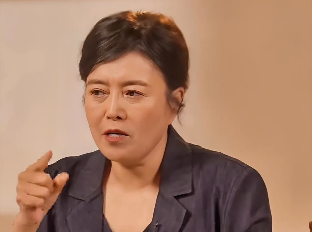 演员丁嘉丽说，之前有个大城市导演找到我，说让我演《金瓶梅》女主角，我是他的首要人