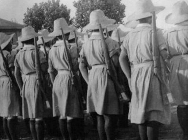 1937年，马步芳娶女红军黄光秀为妾。黄光秀找借口要换伙夫，新伙夫却是她的同袍张