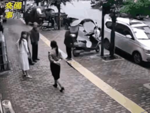 大爷给你们担子弹了