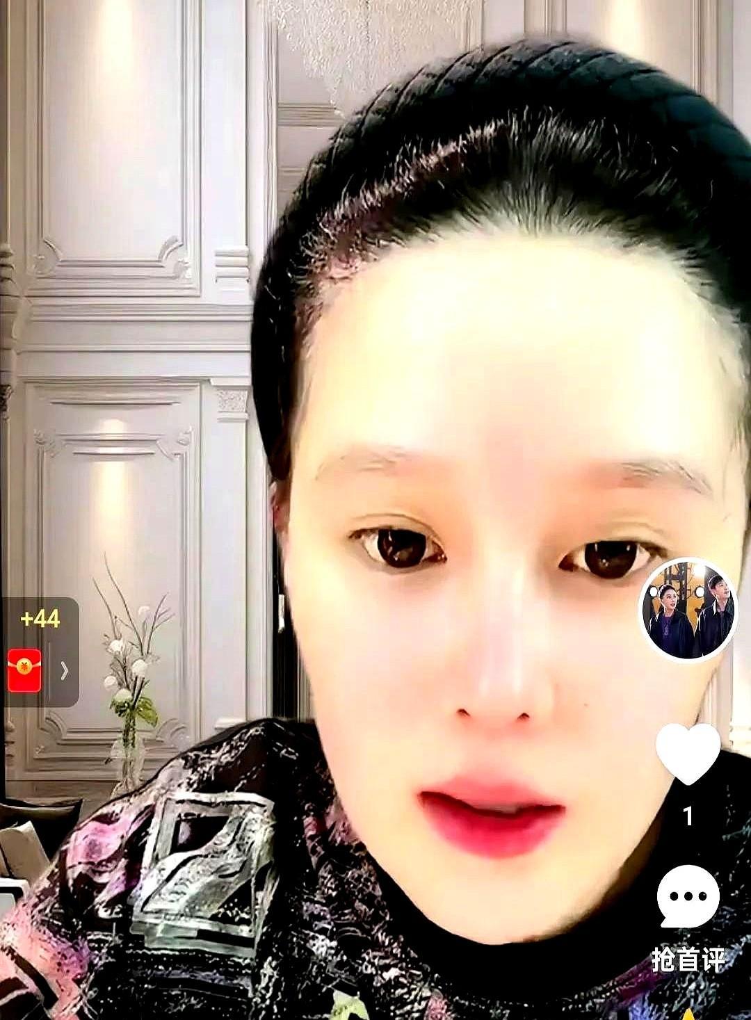 赵本山女儿球球最近聊起家里的规矩，直接爆了个料：“我们家有个不成名的规定，从小如