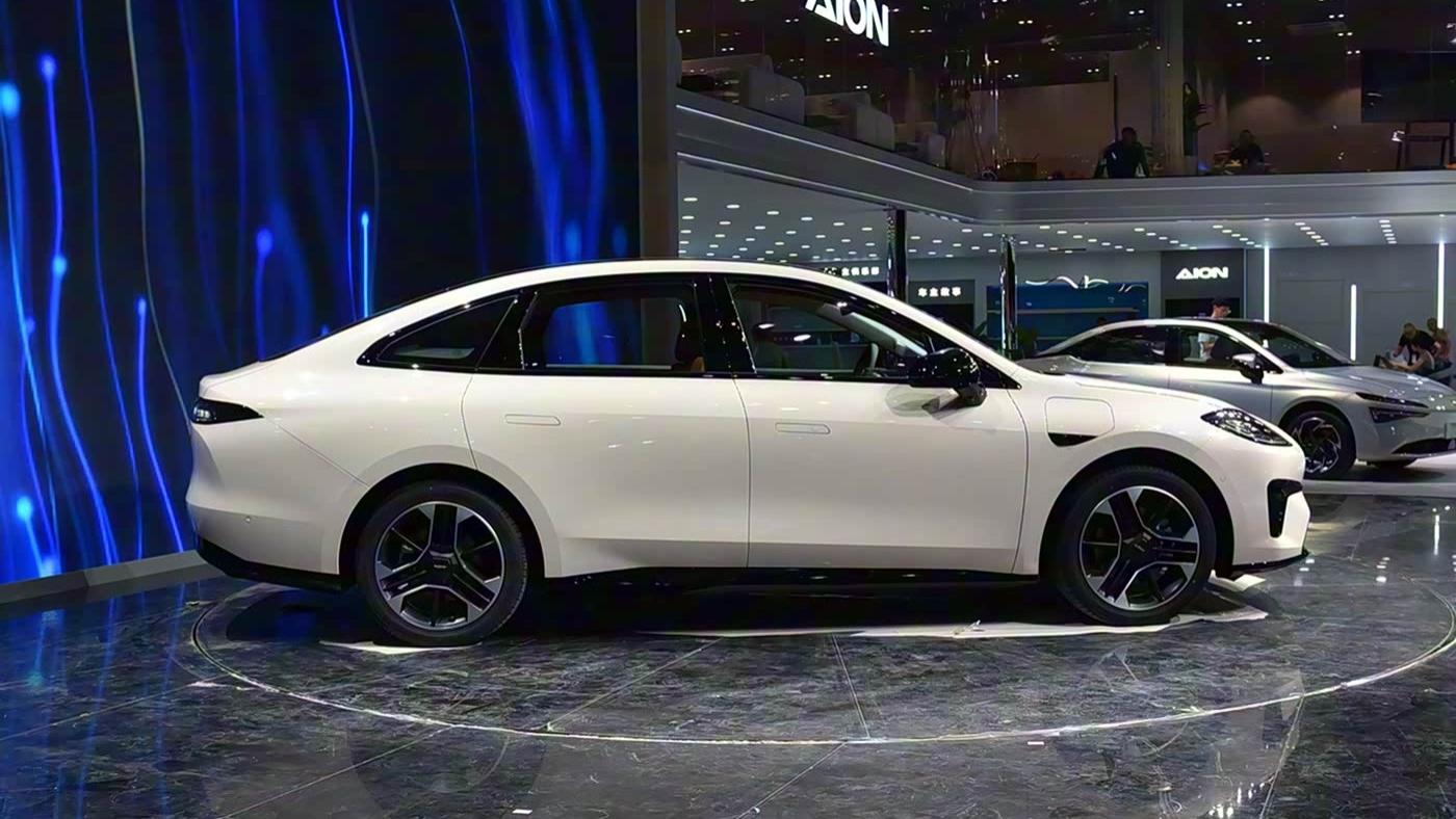 广汽造了台“帕美”，8.58万起，续航650km+华为车机，值不值？