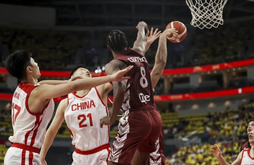 中国男篮28分大胜委内瑞拉！今晚继续

亚洲杯热身赛，中国男篮在杭州迎战委内瑞拉