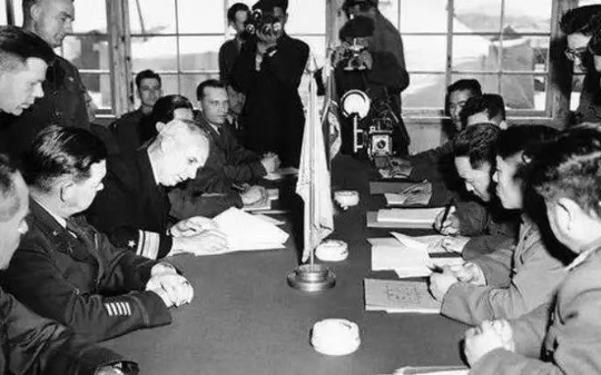 1960年苏联突然翻脸逼债86亿，趁着中国闹饥荒落井下石，5年后被狠狠打脸！