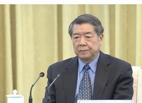 中美即将会谈，美国这回估计肠子都悔青了，本以为能拿捏中国，搞出一堆关税政策，结果