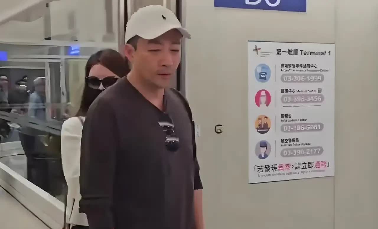 终于知道为啥汪小菲会在飞机上情绪失控痛哭了！