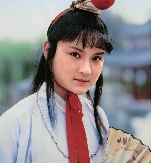 贾宝玉自己，是如何看待林黛玉和薛宝钗的呢？薛宝钗差在哪里？