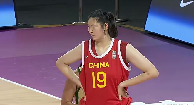 热身赛，张子宇有什么变化吗？
西安热身赛，张子宇还是现身了。遗憾的是，没看出来宫