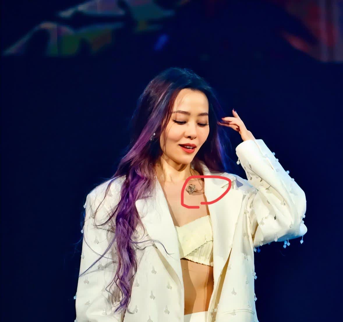 麻烦《天赐的声音》改个名字吧！

这个名字不太符合你们的节目调调

就叫